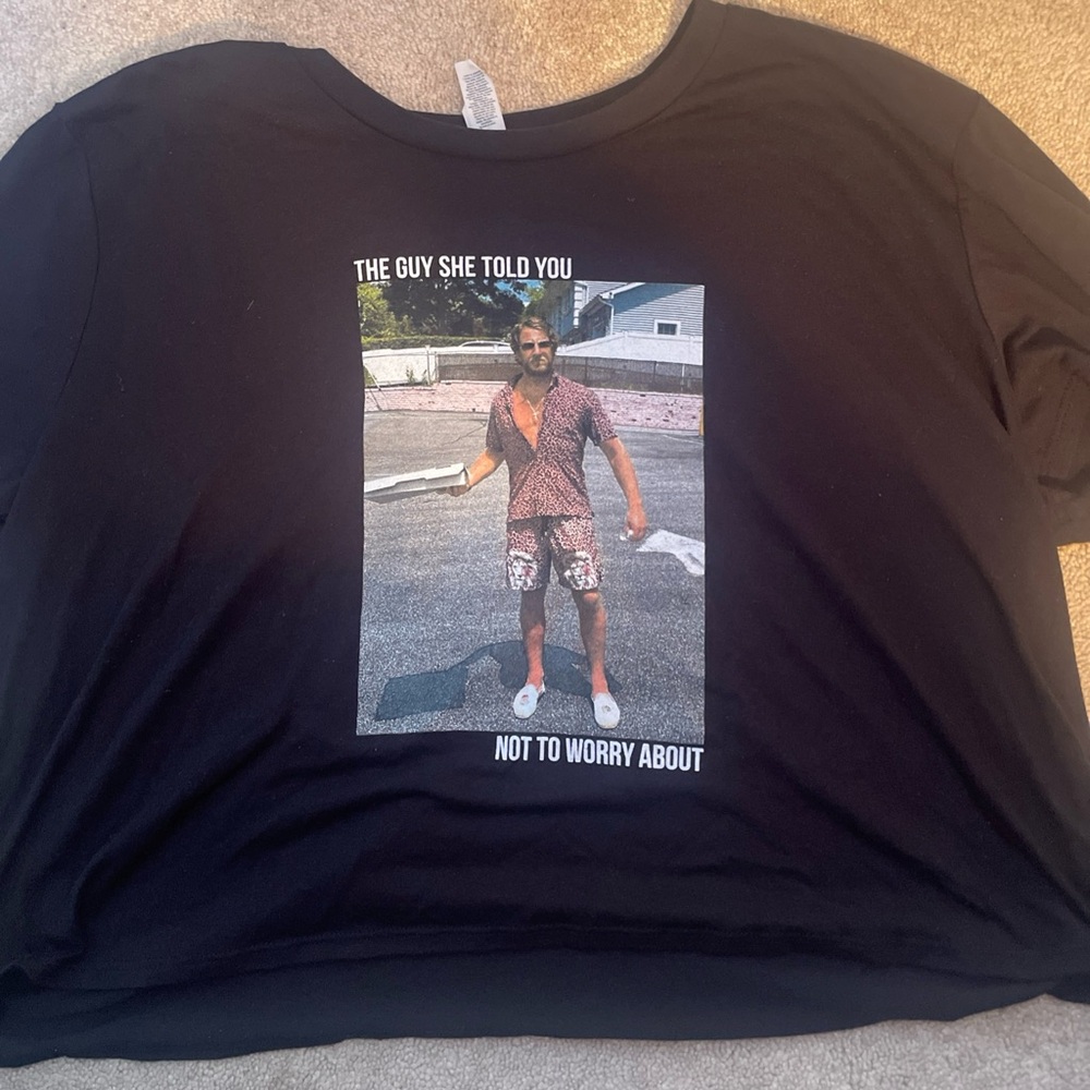 “Call her daddy” cropped top with Dave Portnoy